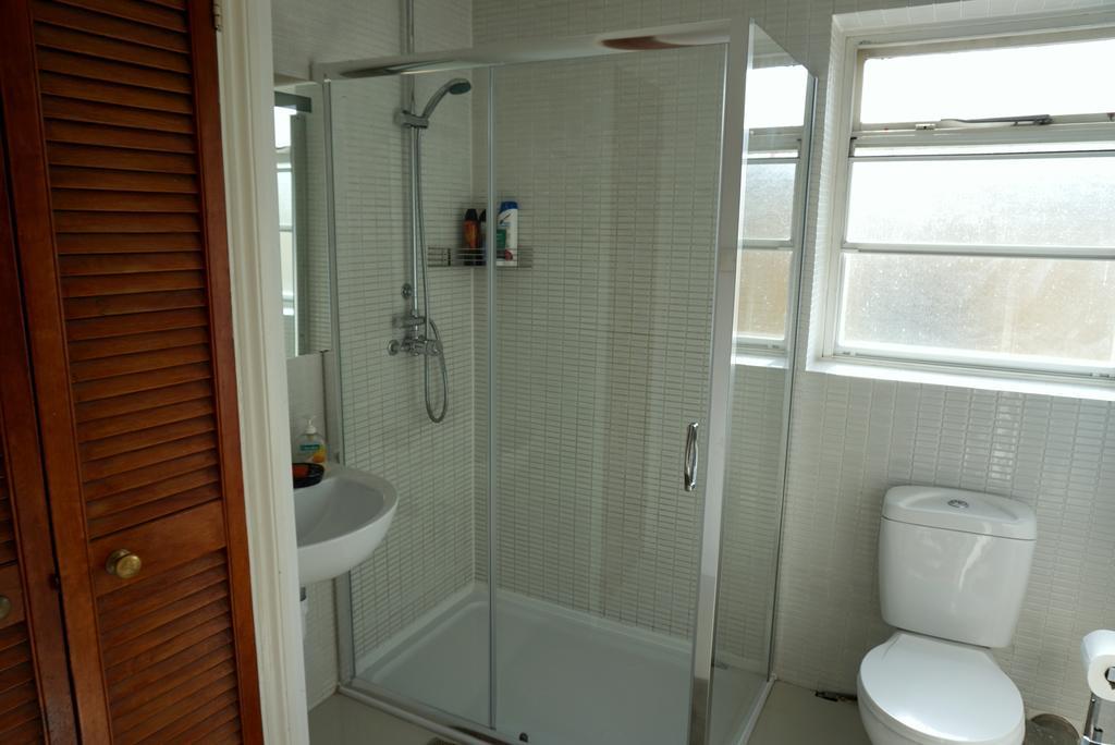 Landor Road Apartment